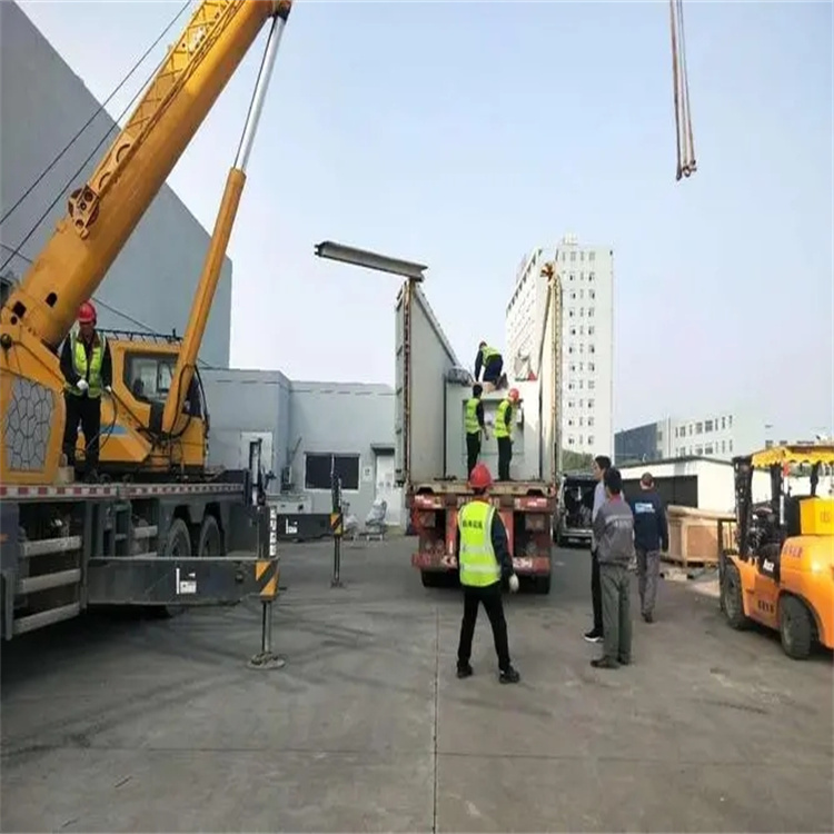 坡头如何找到附近的吊车救援服务