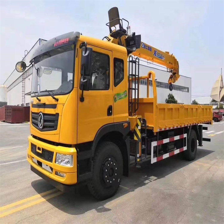 坡头附近找一辆随车吊出租