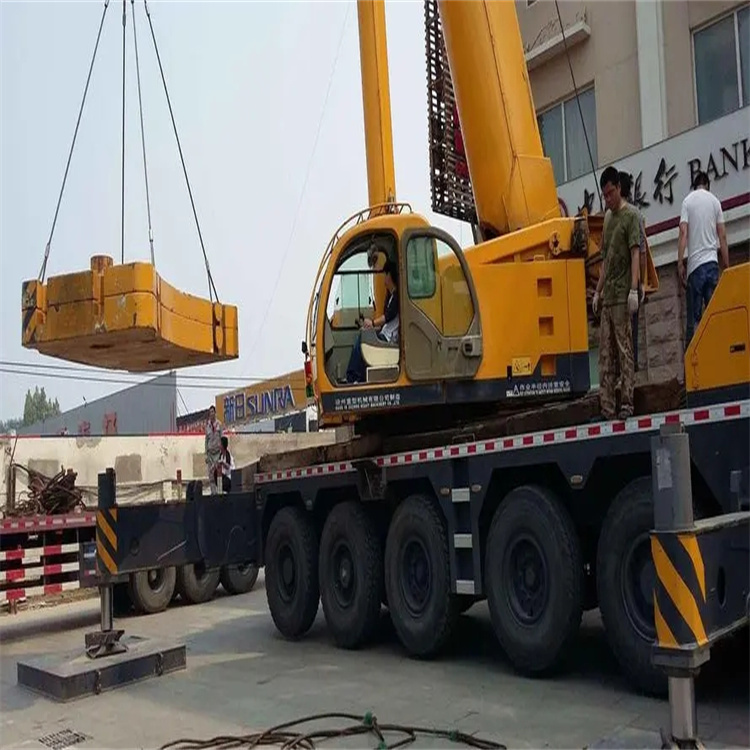 坡头当地吊车出租|机器吊装|75吨|工厂搬迁服务